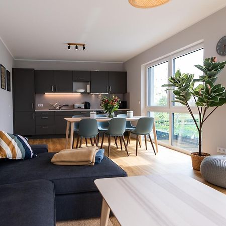 Moderne & Familienfreundliche Ferienwohnung Am Goitzschesee Pouch Bagian luar foto
