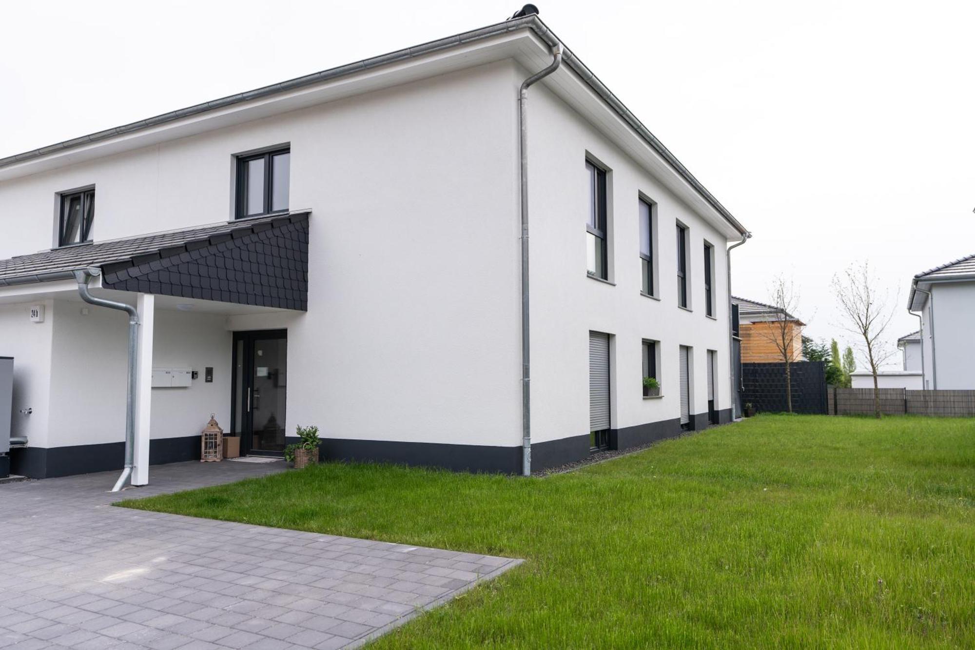 Moderne & Familienfreundliche Ferienwohnung Am Goitzschesee Pouch Bagian luar foto